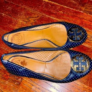 Tory Burch Navy Flats (size 8.5)